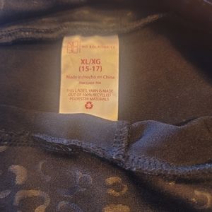 4 bike shorts and 1 yoga pant bellbottom